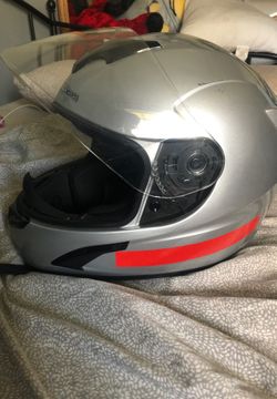 Motorcycle helmet