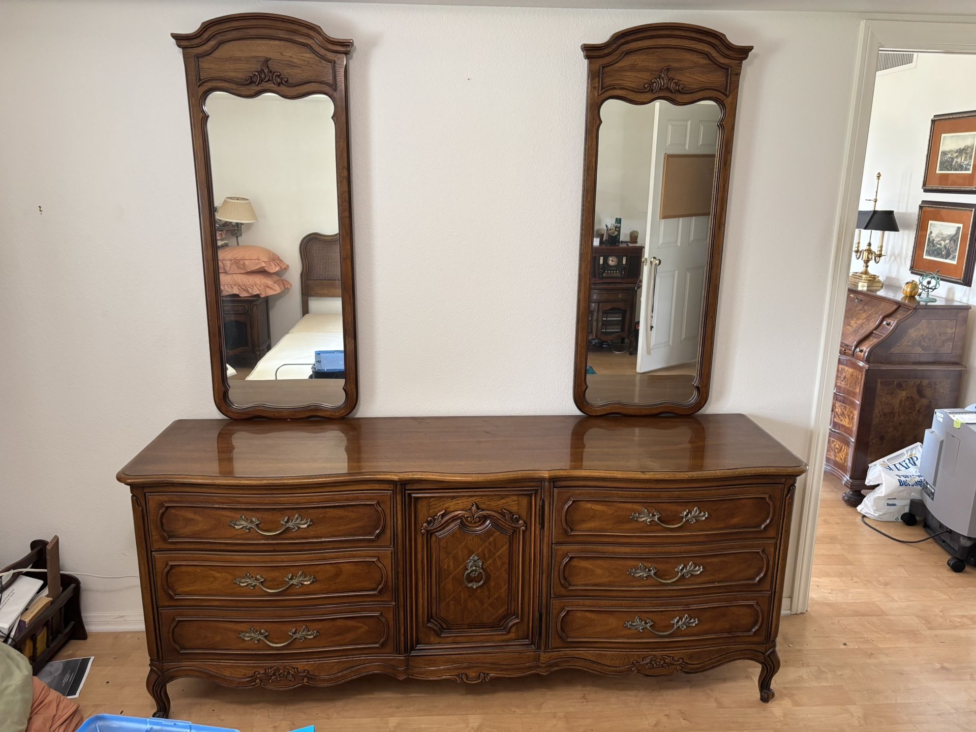 French Provincial dresser w/ mirrors