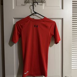 Men’s Under Armour Compression T-shirt Size Small Red  