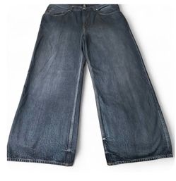 Baggy jeans