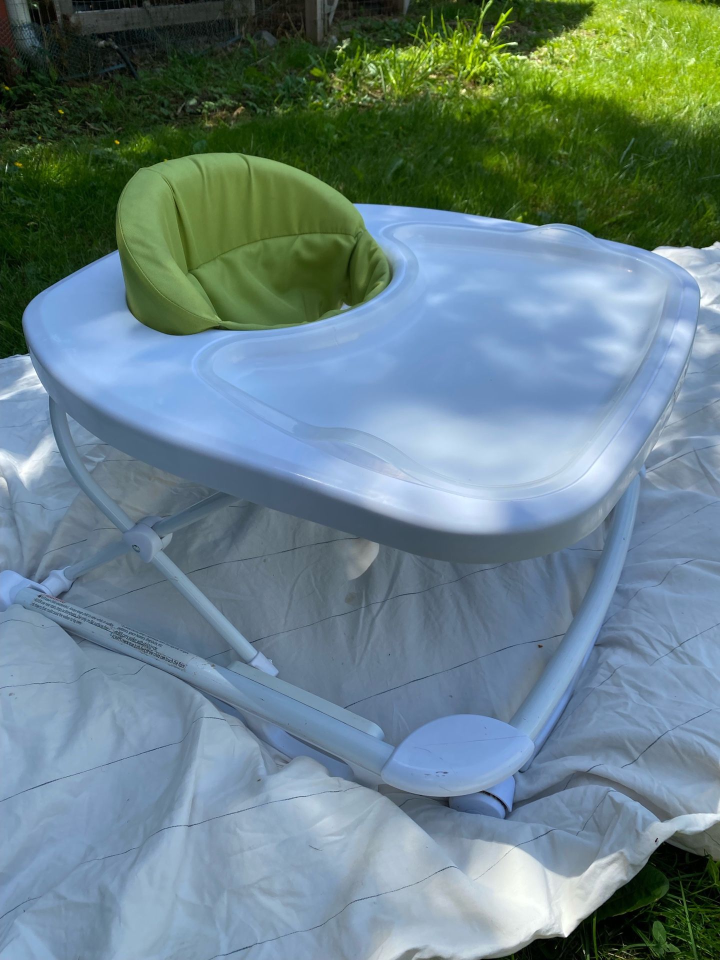 Joovy Spoon B Baby Walker & Activity Center Featuring Super-Sized Tray with Dishwasher-Safe Insert, Ultra-Wide Base, Three Adjustable Heights, and Rea