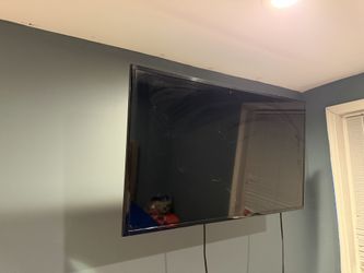 TV for Sale - Samsung price negotiable
