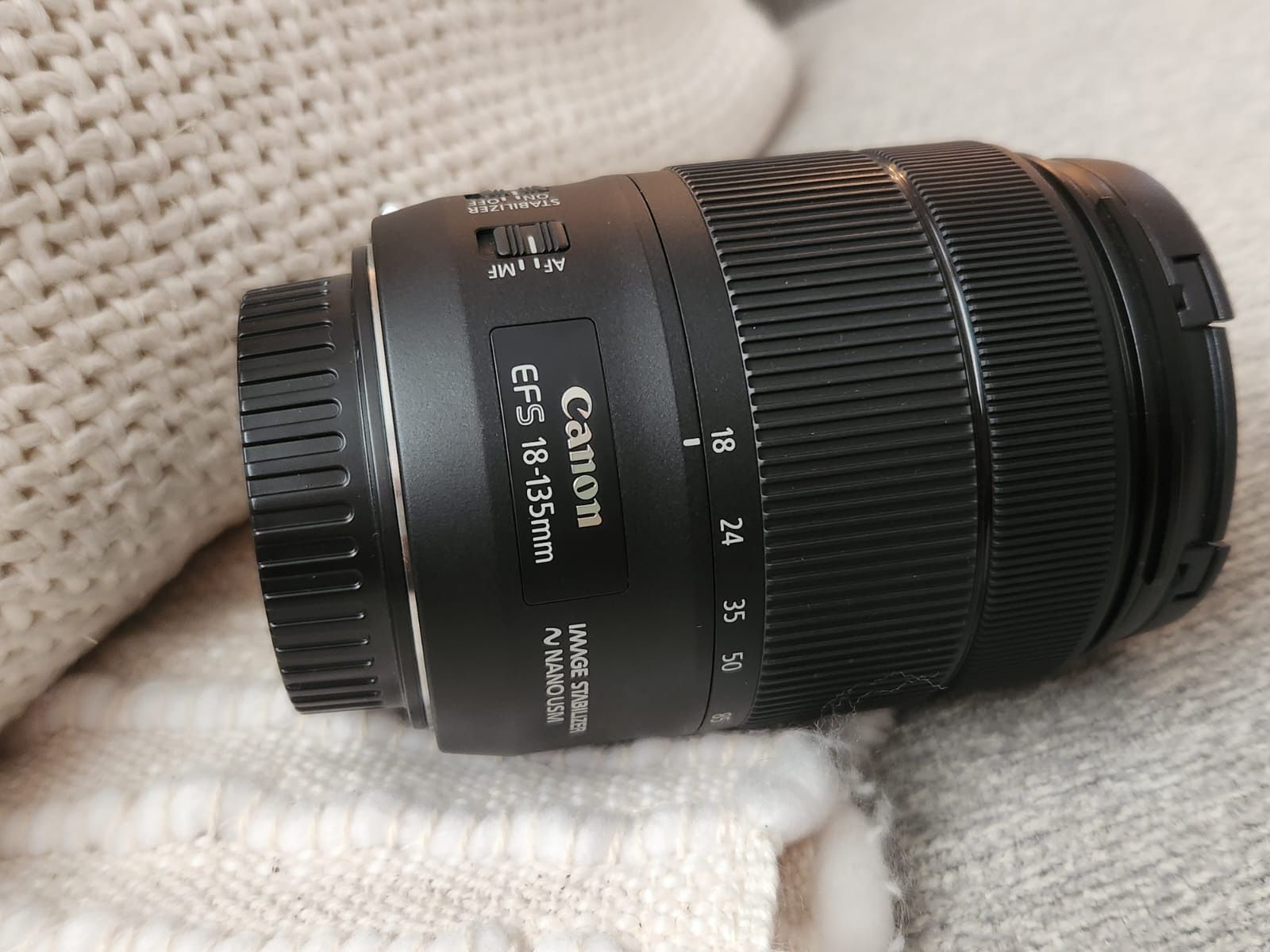 Canon 18-135mm IS USM Lens