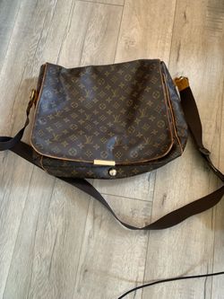 Louis Vuitton Monogram Messenger Bag