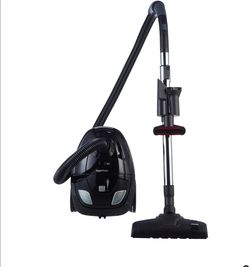 Amazon Basics - Powerful, compact and lightweight vacuum cleaner with bag for hard floors and carpets, HEPA filter, 700W, 1.5L, EU, black