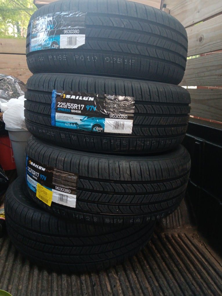 Sailun Atrezzo SH408 All-Season Car Tire - 225/55R17 97V Rating - Great Wet & Dry Road Grip