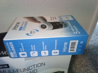iHome Cordless Scrubber with 5 Replaceable Heads