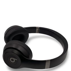 Beats Solo 4 Black No Case Or Charger 