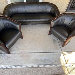 Ekornes - Leather Sofa and 2 Chairs Set