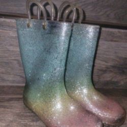 rain boots size 10