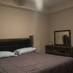 Brand New King Size Bedroom Set 
