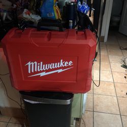 Milwaukee 22 In Band Saw Case
