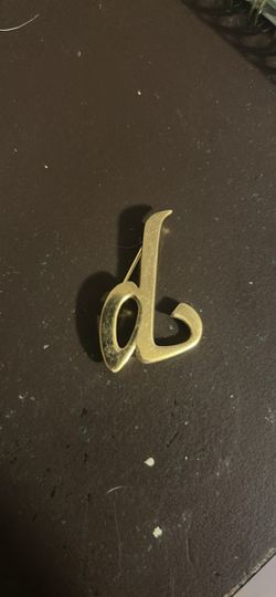 Gold D Pin CASH ONLY