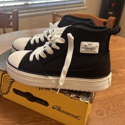 Thorogood Women’s Steel Toe Size 6.5 Wide - BRAND NEW