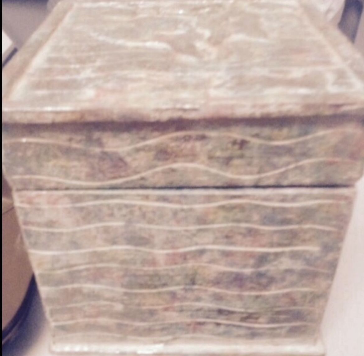 Embedded Fish Decorative Box 