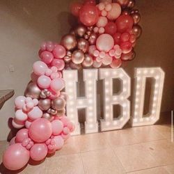 Marquee Letters and Numbers/ Letras Y Numeros