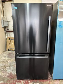 Hisense Bottom Freezer Black Stainless Steel 