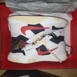 Travis Scott University Red Trainers 9.5m
