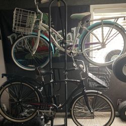 His And Hers Schwinn  Bikes And Bike Rack 