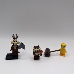 Lego Mini Figures Looney Toons : Tweety Bird, Wile E. Coyote & Tasmanian Devil Taz. Set Of 3 Mini Figures