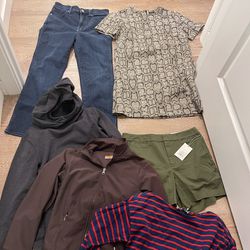 XS Clothes Good Condition 