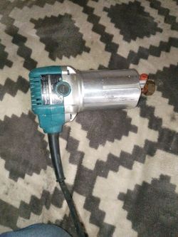 Corded compact router