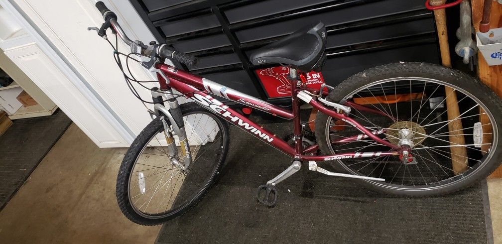 26-in Schwinn Sidewinder Bicycle Bike Mountain Bike 21 Speed