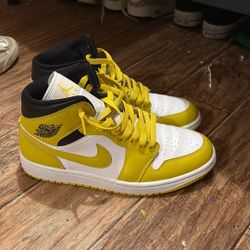 Nike Jordan 1’s