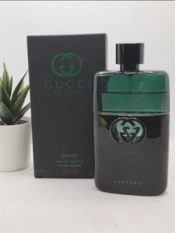 Gucci
 
Guilty Essence Eau de Toilette

3 fl USED