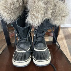 Women’s Sorel Boots Size 6