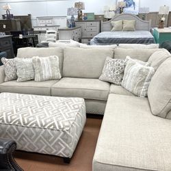 New Ashley Sectional 🔥🔥 IN STOCK NOW