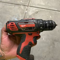 Milwaukee Charger And Drill