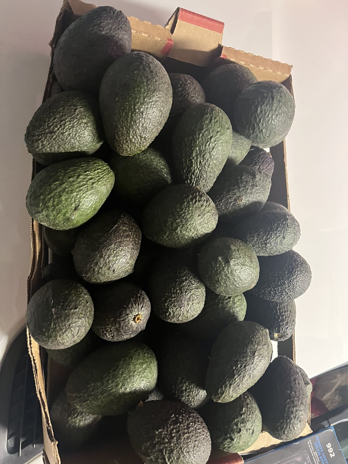 Medium Organic Hass Avocados
