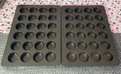 24 Cupcakes Mold Metal
