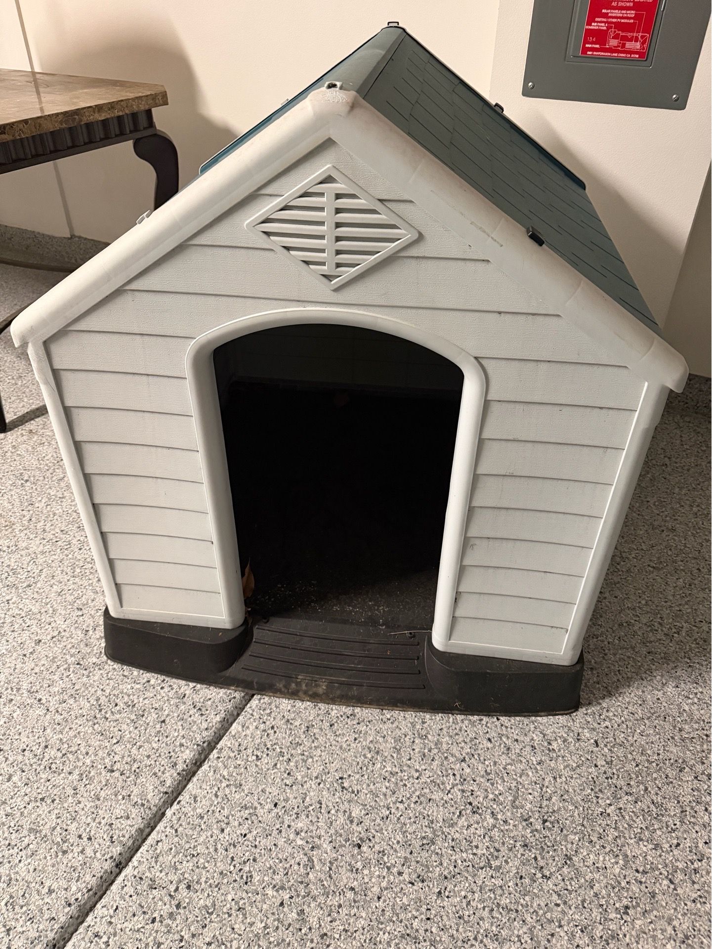 Dog House