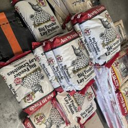Big Feeder Lay Mash, Crumble And Pellets For Hens 