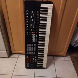 AKAI MPK 61 Professional 