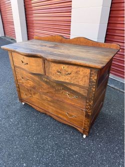 Antique oak dresser