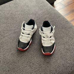 Jordan 11 Low 