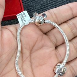 Size Small 6in 14kt & Silver Pandora Disney Mickie Mouse