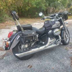 2000 Honda VT750C/CD