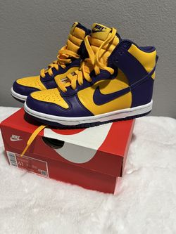 Nike- Purple And Yellow GREAT CHRISTMAS GIFT