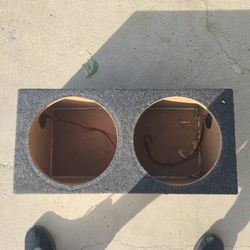 Dual 12” Subwoofer Box / Enclosure – Carpeted – Clean