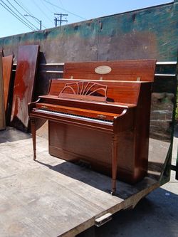 Balwin classic piano