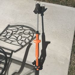 Battery powered weedeater