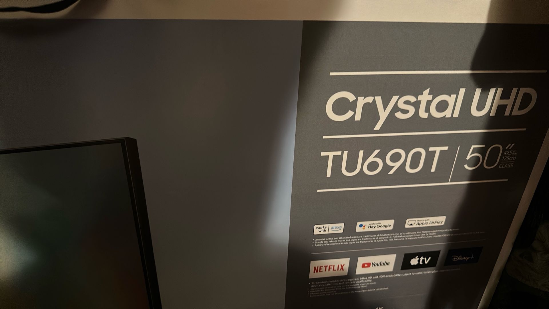 50” Samsung Crystal UHD Smart Tv.