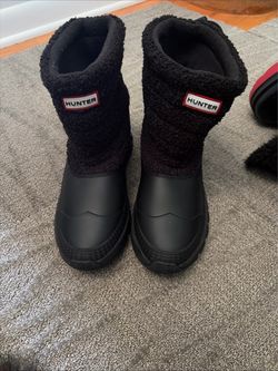 Hunter winter boots size 9