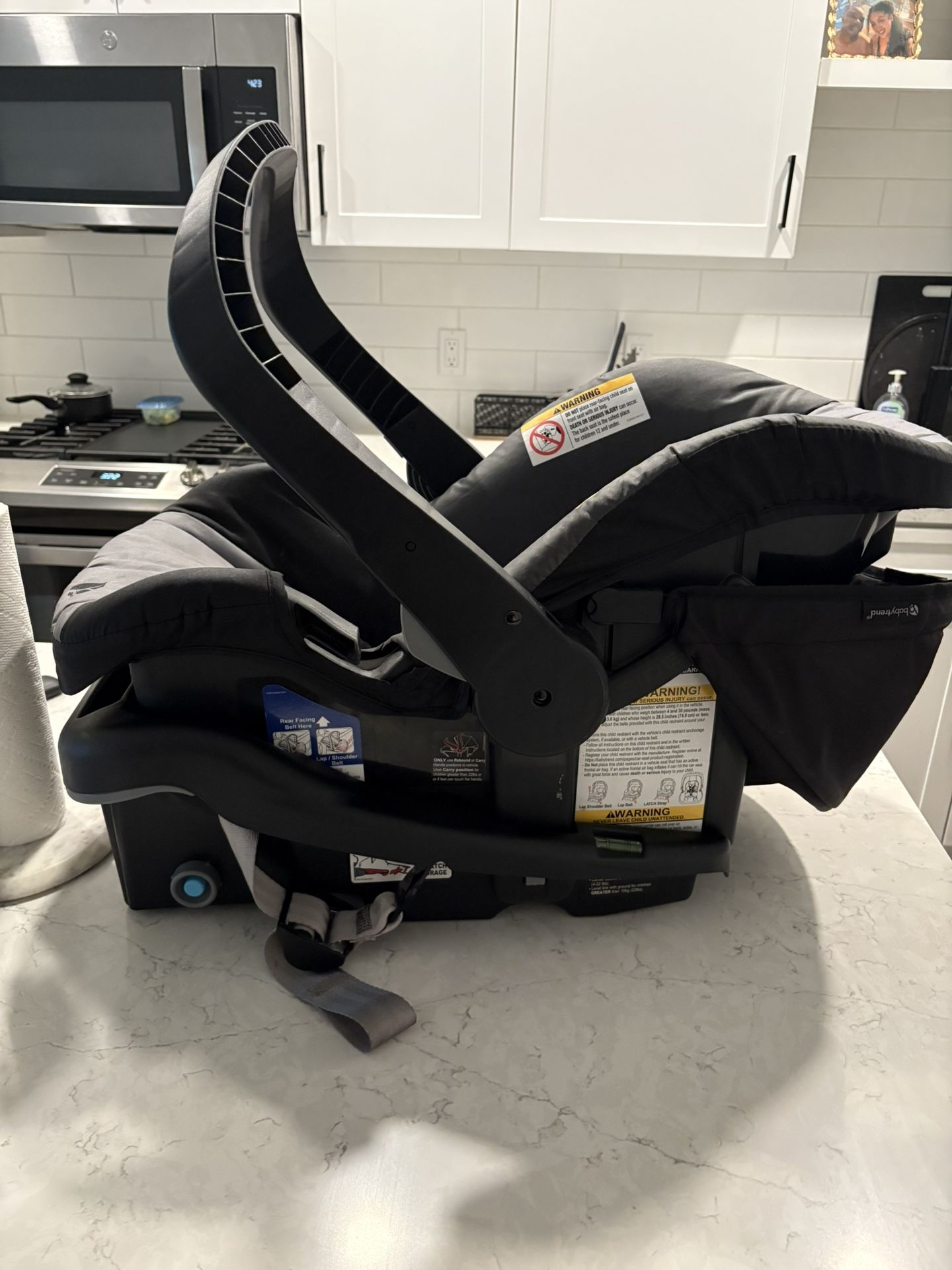 Baby trend Car Seat And Base 