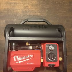 Milwaukee M18 FUEL 18-Volt Lithium-Ion Cordless 2 Gal. Compact Electric Quiet Air Compressor (Tool-Only) w/Clear Safety Glasses