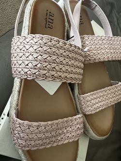 Woman’s Sandals Size 8.5 NEW